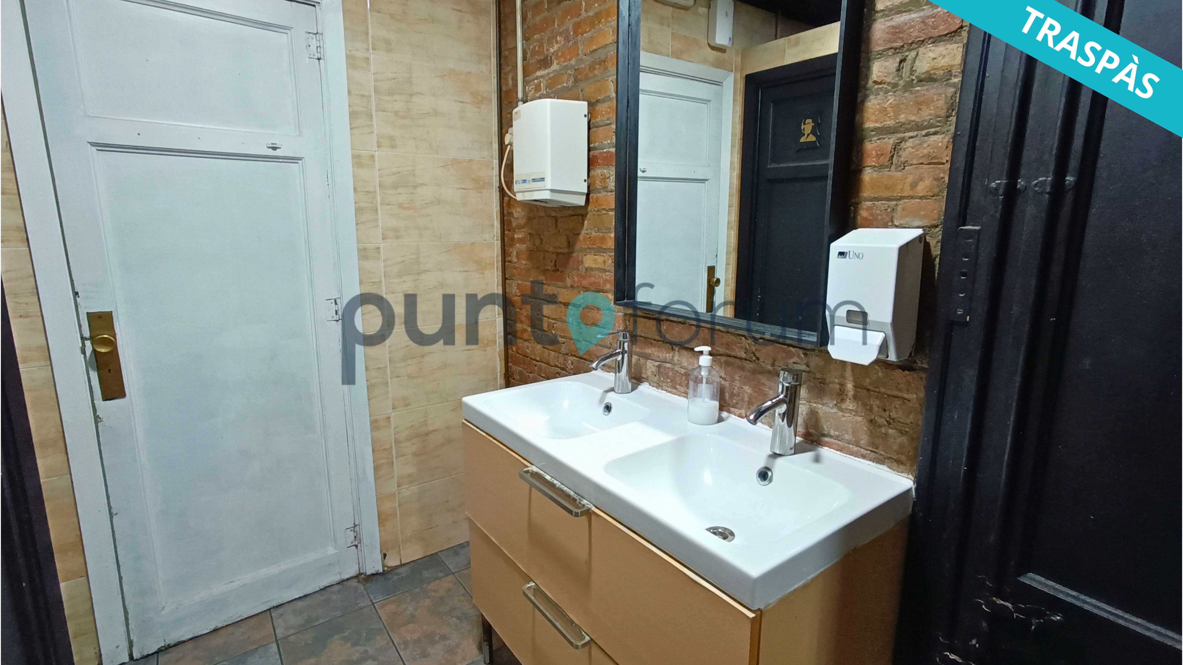 Panadería con licencia de degustación en una de las zonas más transitadas de Barcelona