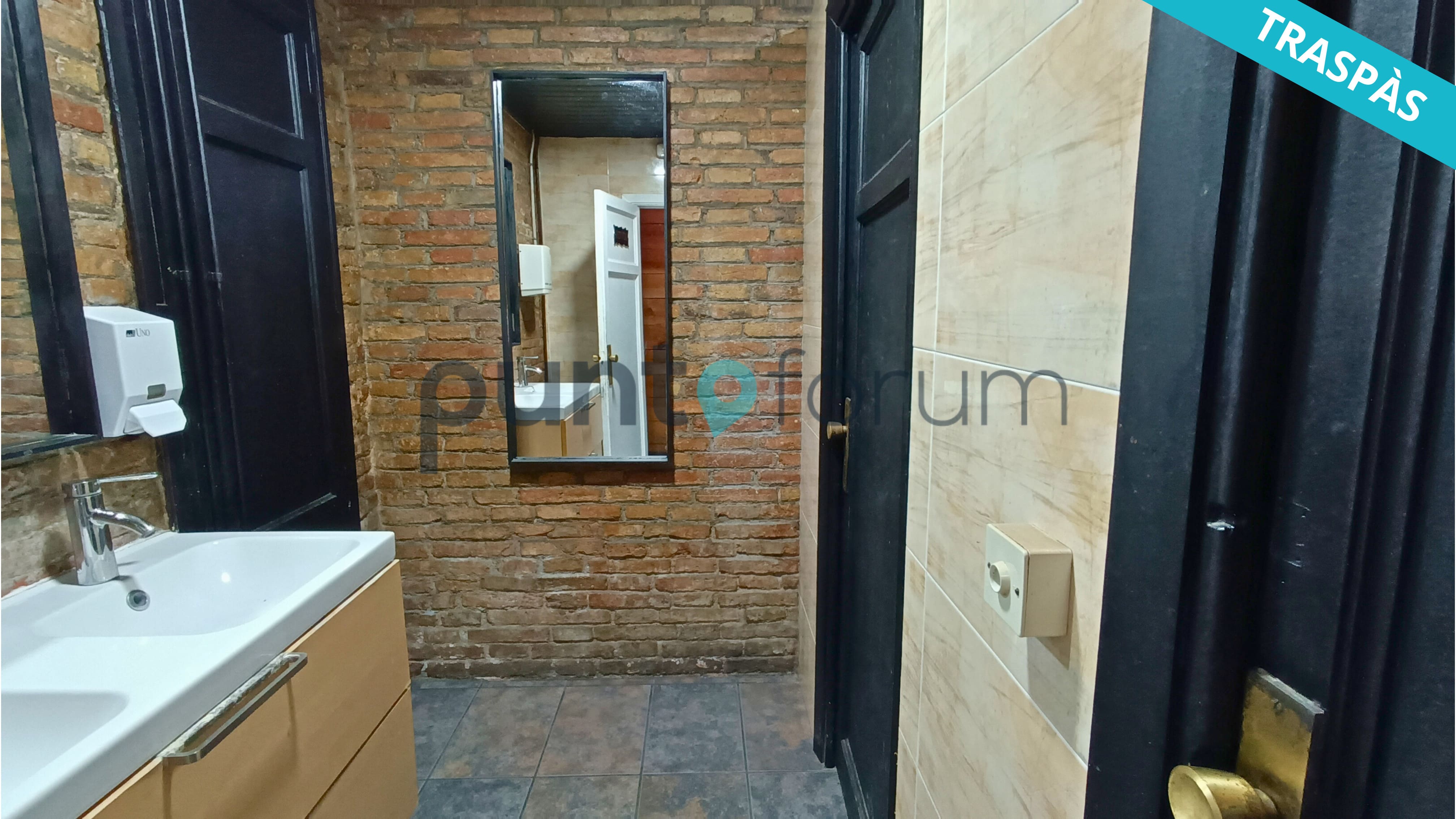 Panadería con licencia de degustación en una de las zonas más transitadas de Barcelona