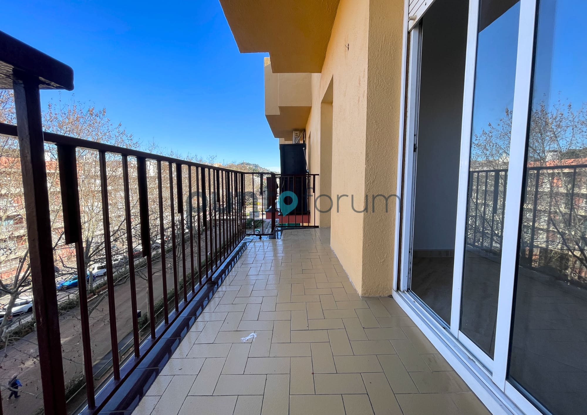 ¡Magnífico piso con terraza en Blanes!